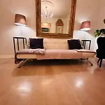 The Belle Epoque Botanisk Apartment